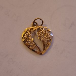 Authentic 14k stamped gold solid Heart Pendant 💛